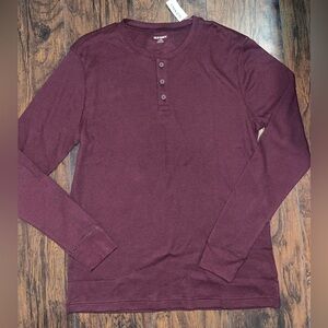 Mens
Old Navy
Long Sleeve
Large